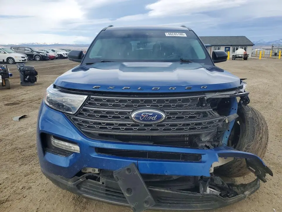 2022 FORD EXPLORER XLT  