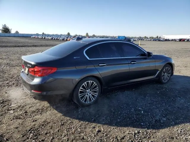 2018 BMW 530E   