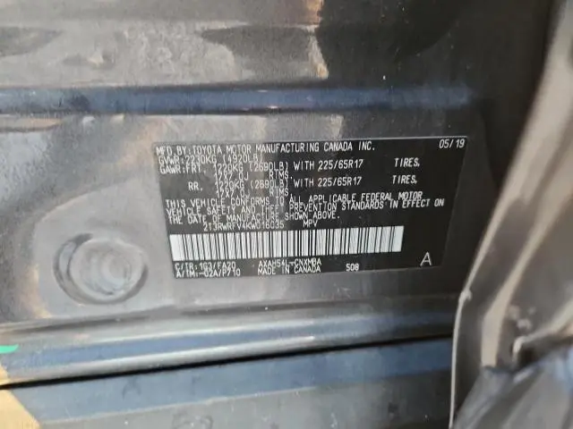 2019 TOYOTA RAV4 XLE  