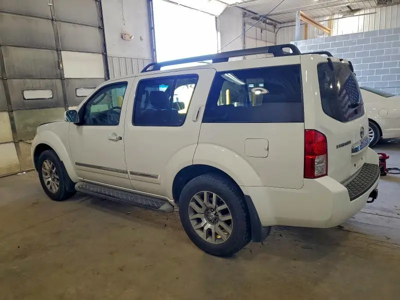 2011 NISSAN PATHFINDER S  
