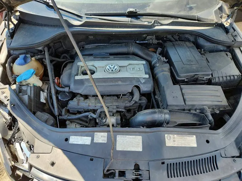 2012 VOLKSWAGEN EOS LUX  