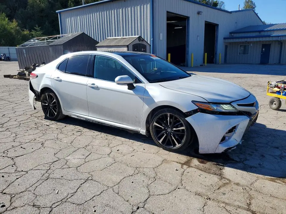 2019 TOYOTA CAMRY XSE  