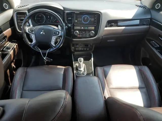 2018 MITSUBISHI OUTLANDER SE  