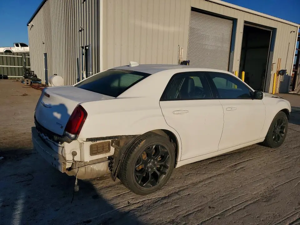 2019 CHRYSLER 300 S  