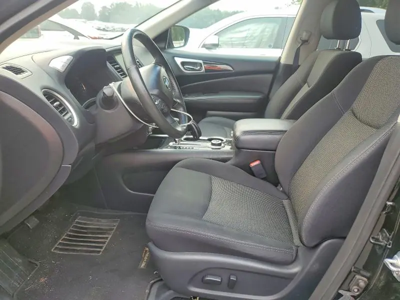 2018 NISSAN PATHFINDER SV  
