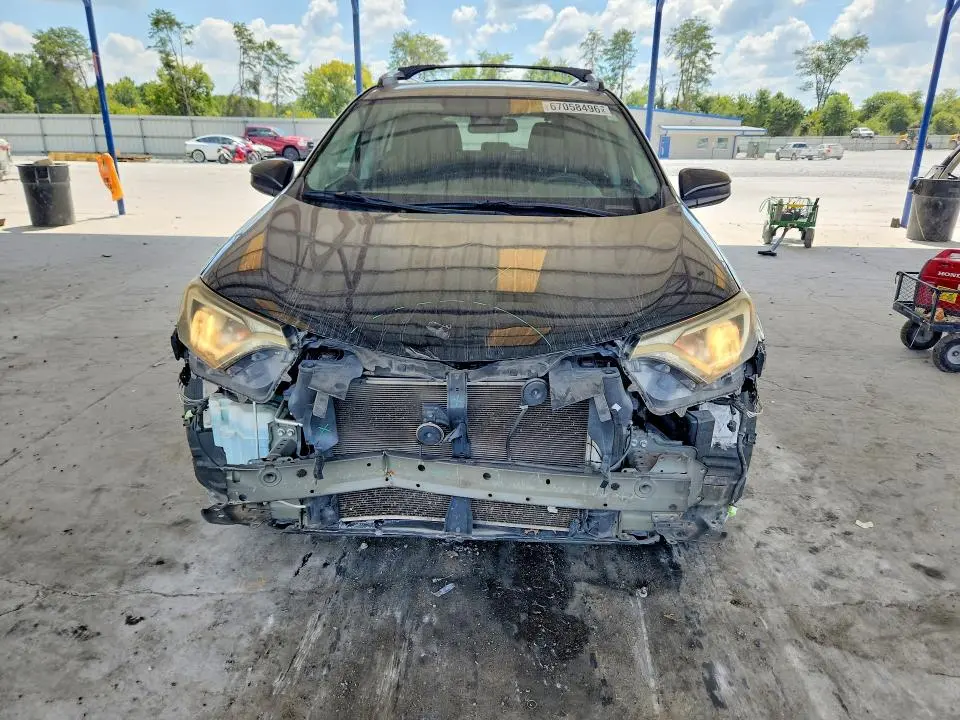 2018 TOYOTA RAV4 LE  