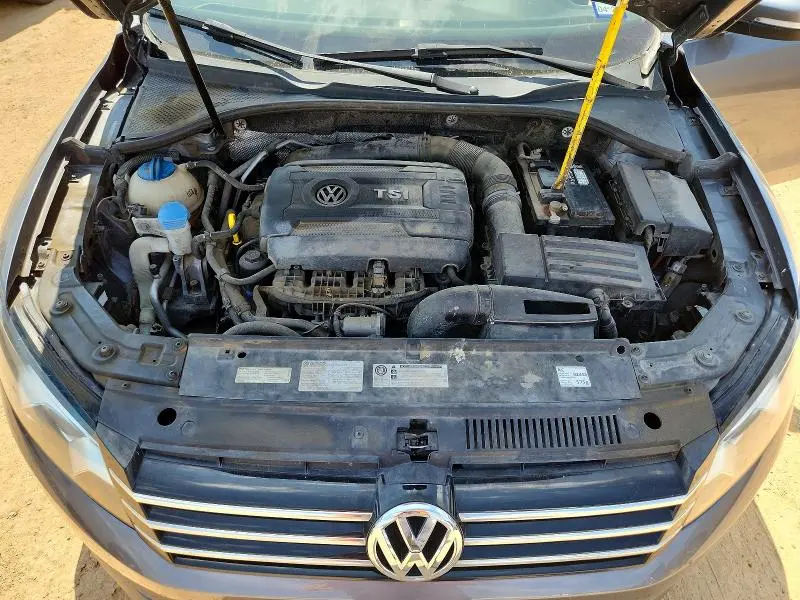 2014 VOLKSWAGEN PASSAT SE  