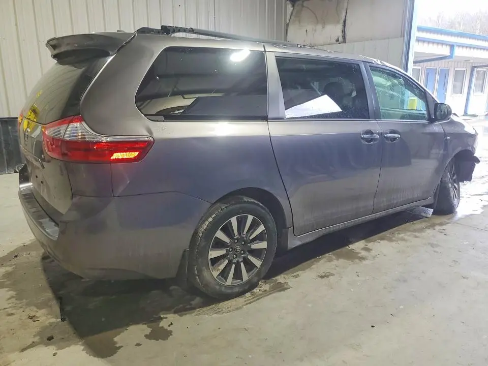 2020 TOYOTA SIENNA LE 7-PASSENGER  