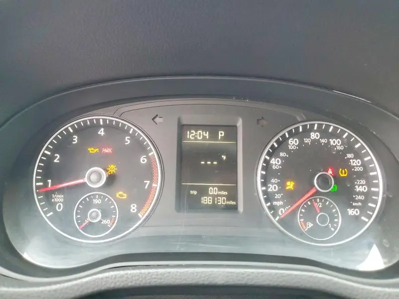 2015 VOLKSWAGEN PASSAT S  