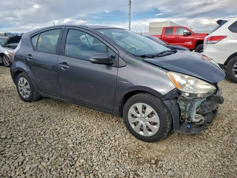 2013 TOYOTA PRIUS C   