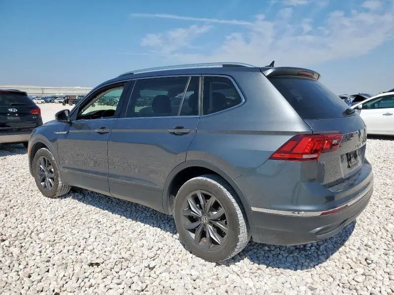 2022 VOLKSWAGEN TIGUAN SE  