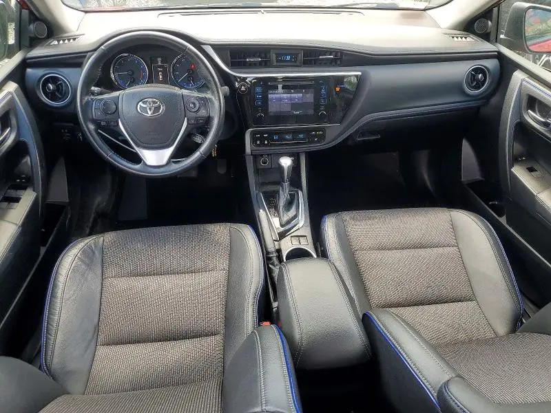 2019 TOYOTA COROLLA SE  