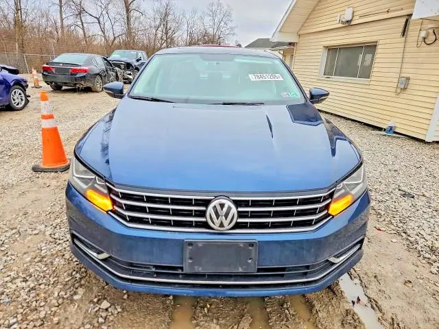2018 VOLKSWAGEN PASSAT SE  