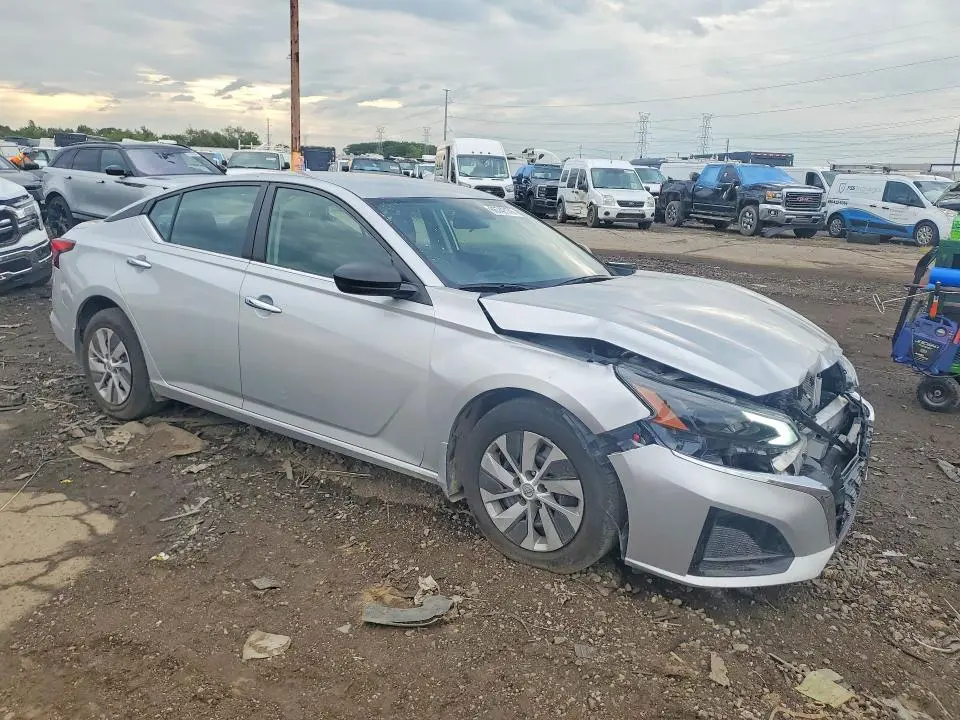 2024 NISSAN ALTIMA S  