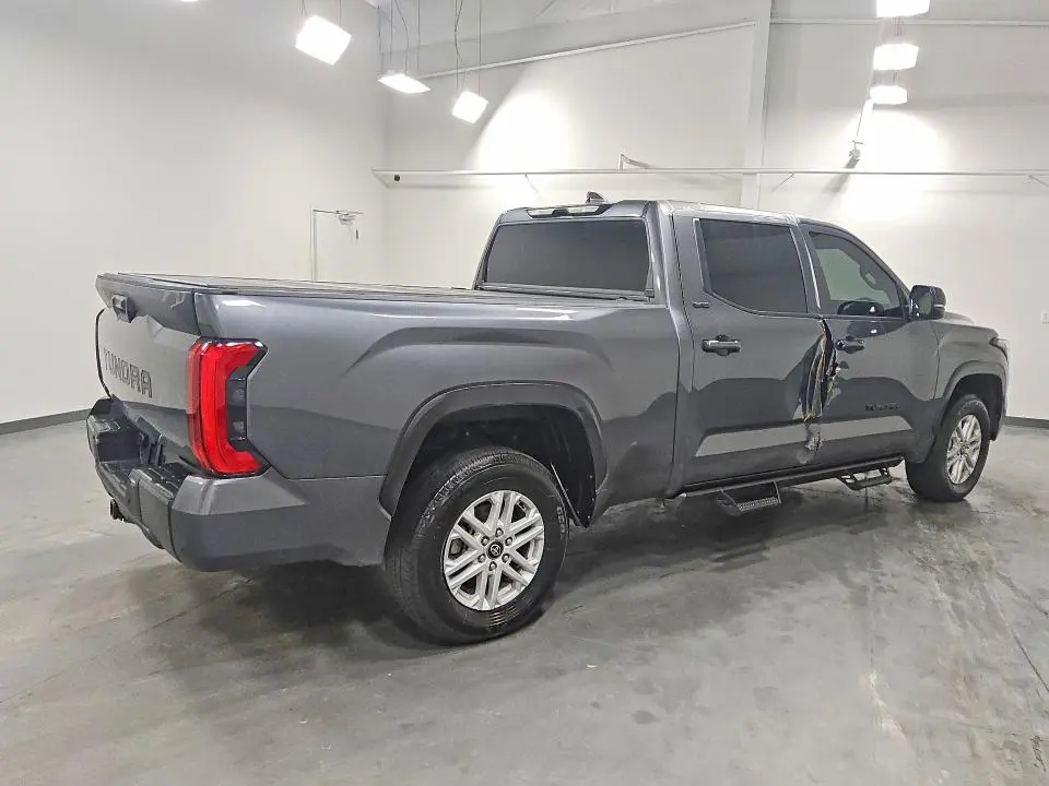 2026 TOYOTA TUNDRA CREWMAX SR5  