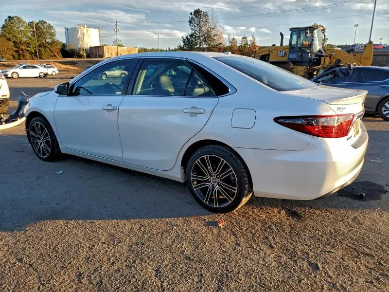 2016 TOYOTA CAMRY LE  