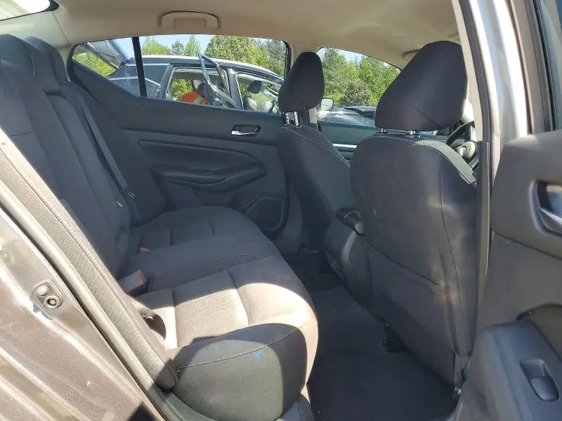 2022 NISSAN ALTIMA SV  