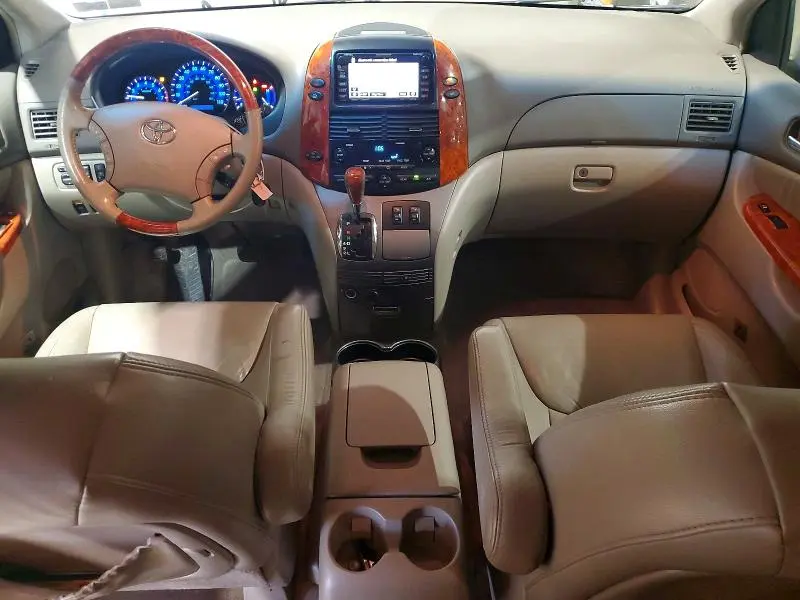 2010 TOYOTA SIENNA XLE LIMITED  