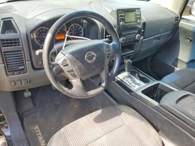 2014 NISSAN TITAN SV  