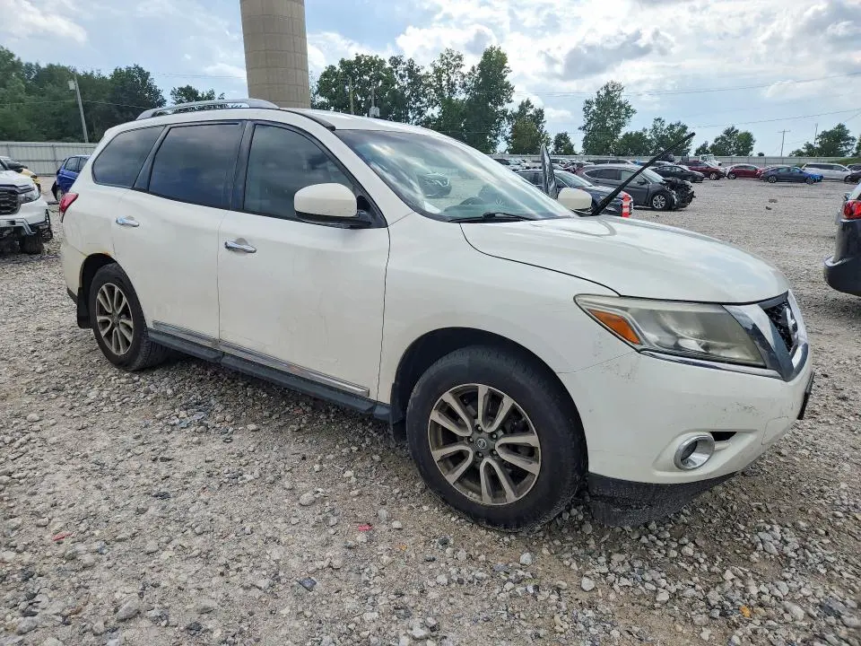 2014 NISSAN PATHFINDER S  