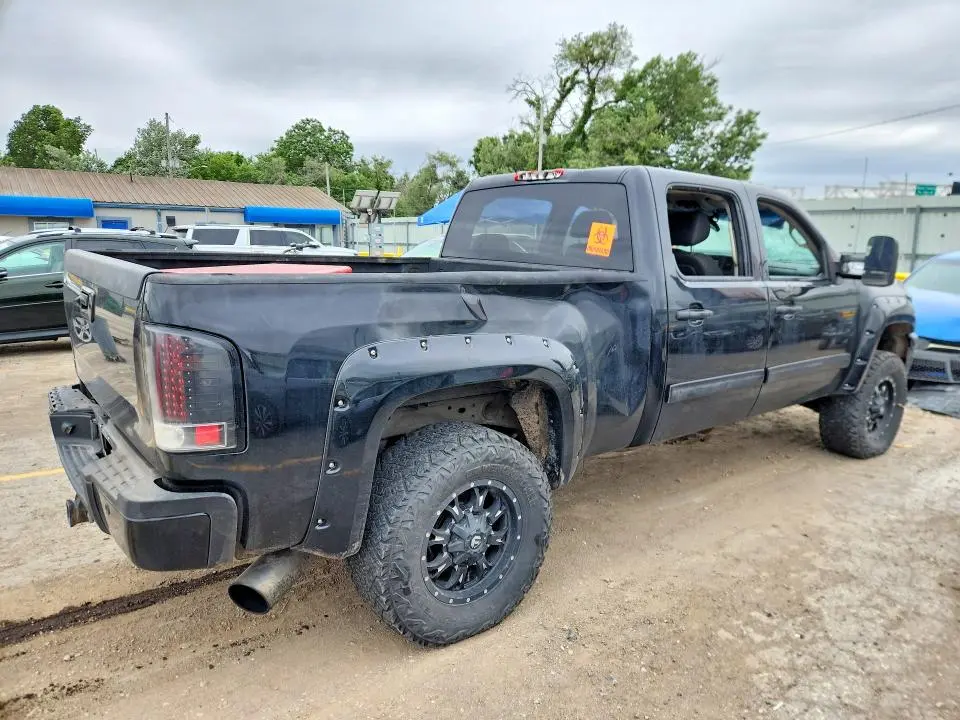 2011 CHEVROLET SILVERADO K2500 HEAVY DUTY LT  