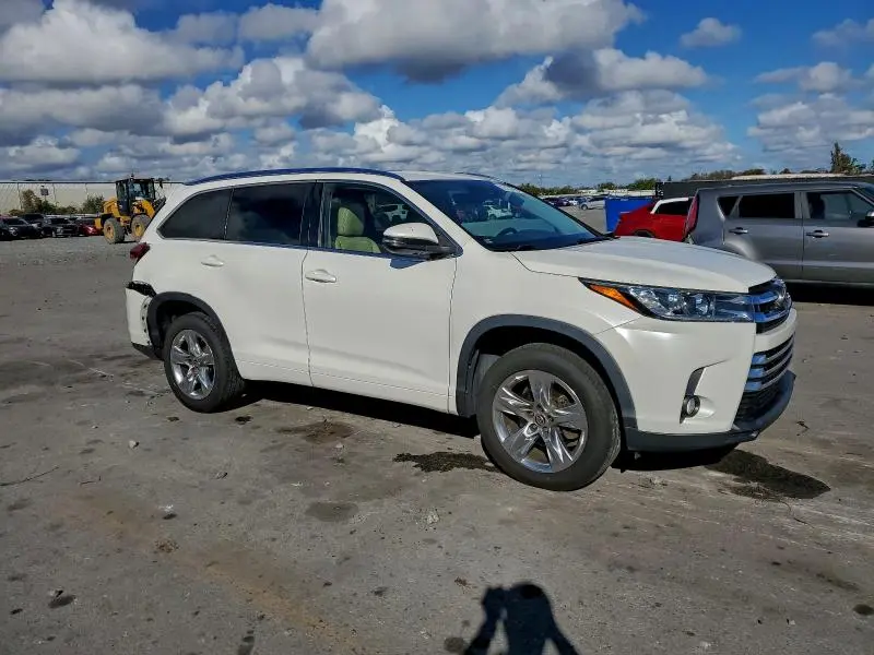 2018 TOYOTA HIGHLANDER LIMITED  