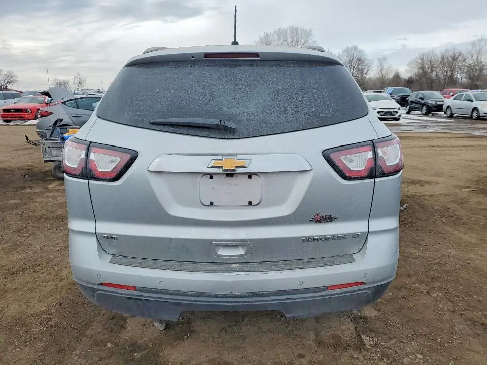 2013 CHEVROLET TRAVERSE LT  