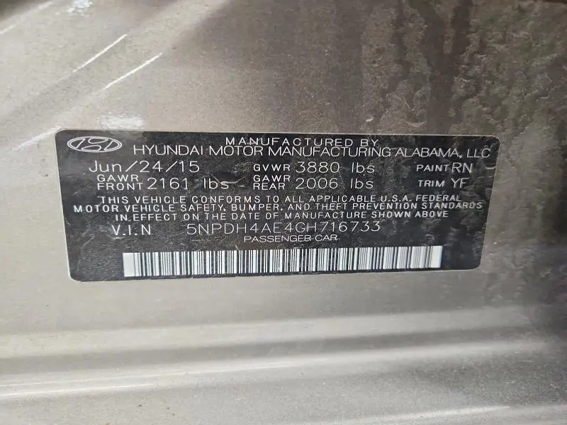 2016 HYUNDAI ELANTRA SE  