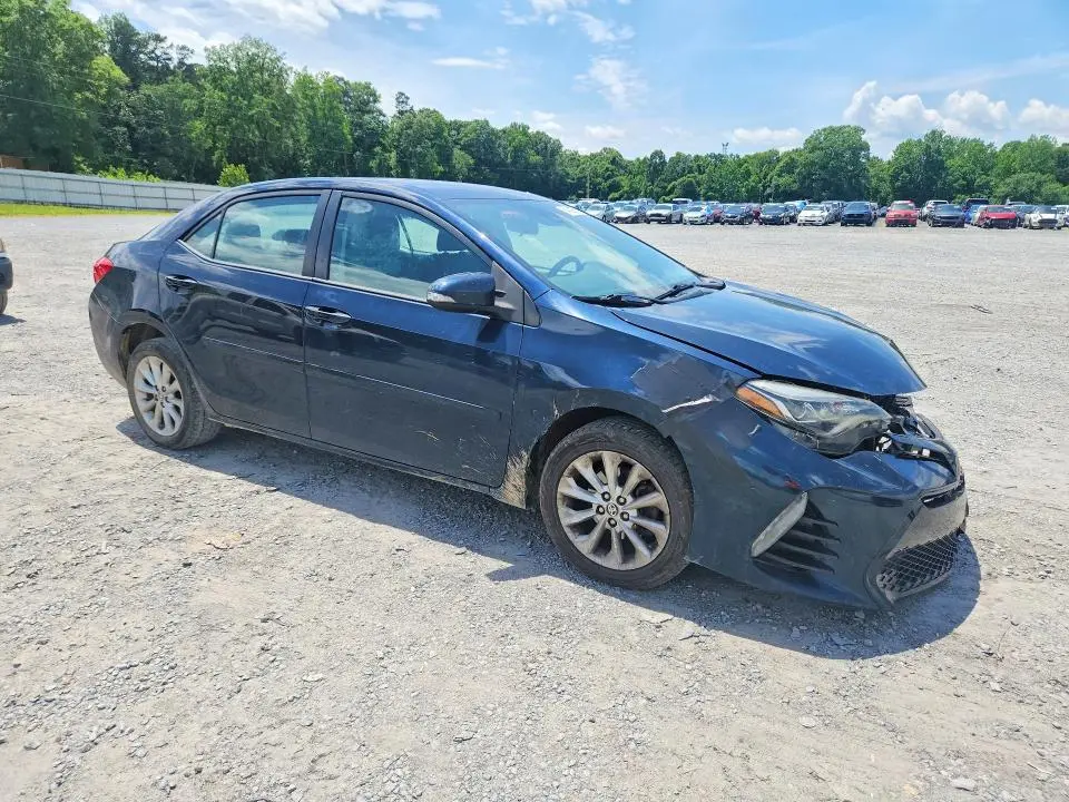 2017 TOYOTA COROLLA SE  
