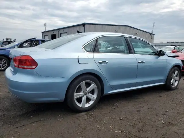 2013 VOLKSWAGEN PASSAT SE  