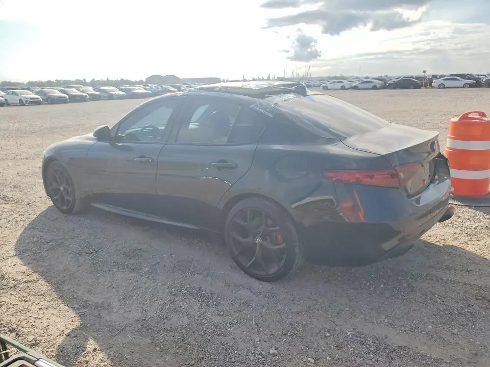 2020 ALFA ROMEO GIULIA TI  