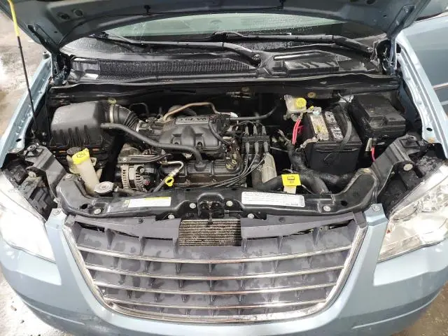 2010 CHRYSLER TOWN & COUNTRY TOURING  