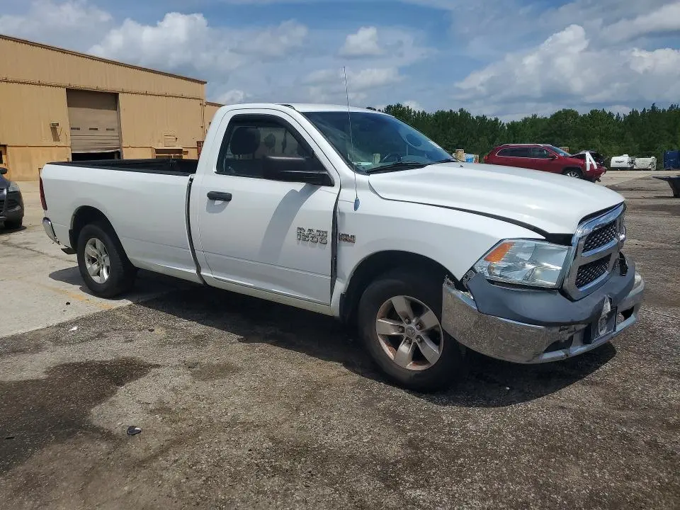 2014 RAM 1500 ST  