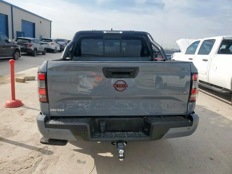 2022 NISSAN FRONTIER S