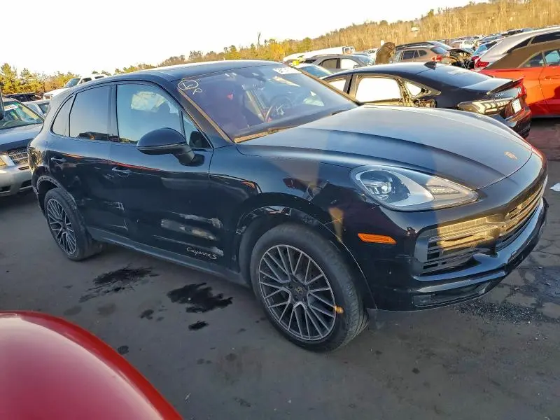 2021 PORSCHE CAYENNE S  