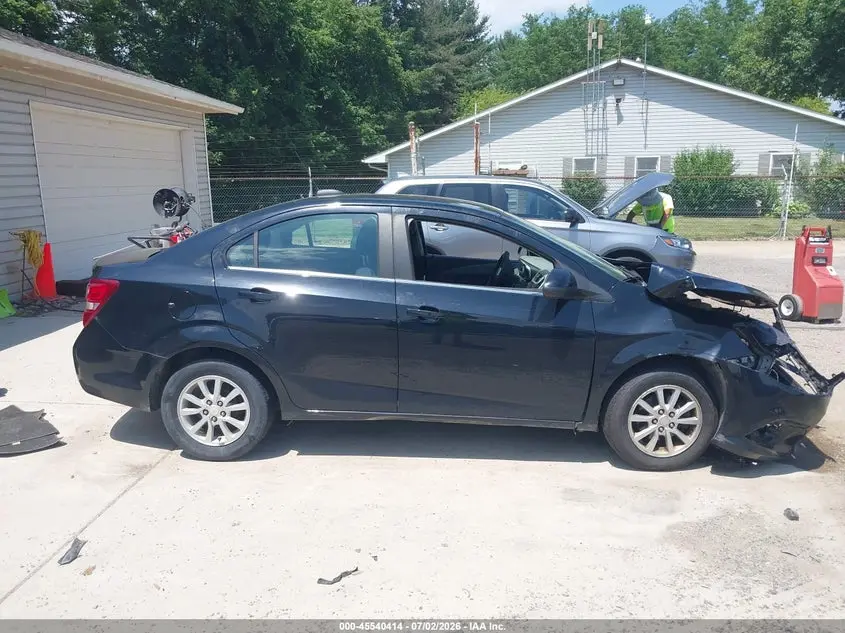 2018 CHEVROLET SONIC LT AUTO