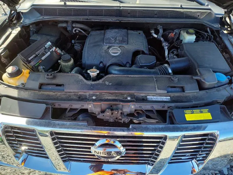 2011 NISSAN TITAN SV  