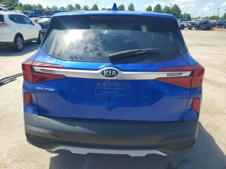 2021 KIA SELTOS LX  