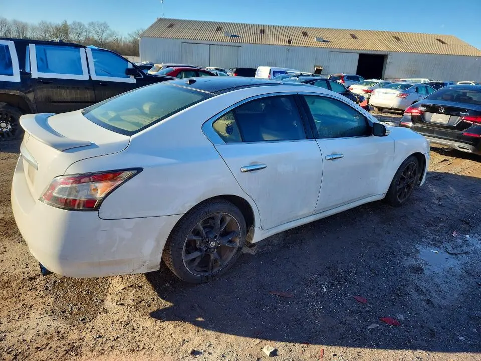 2012 NISSAN MAXIMA S  