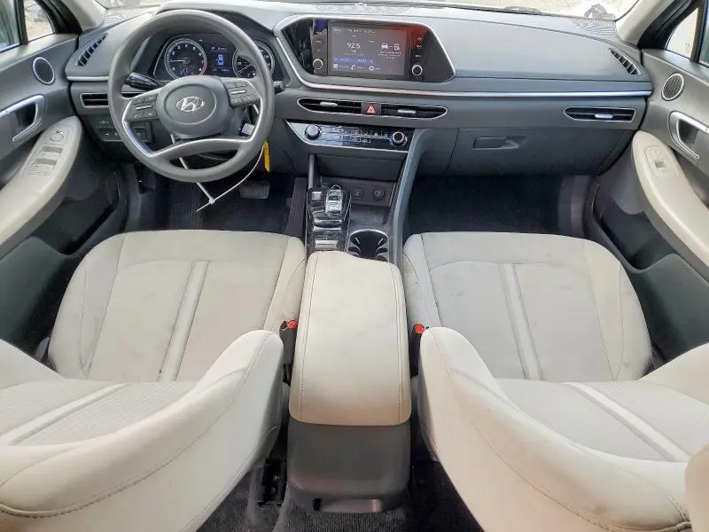 2023 HYUNDAI SONATA SE  