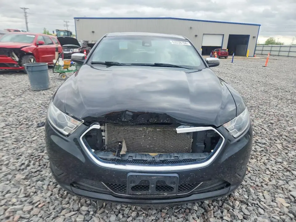 2017 FORD TAURUS LIMITED  
