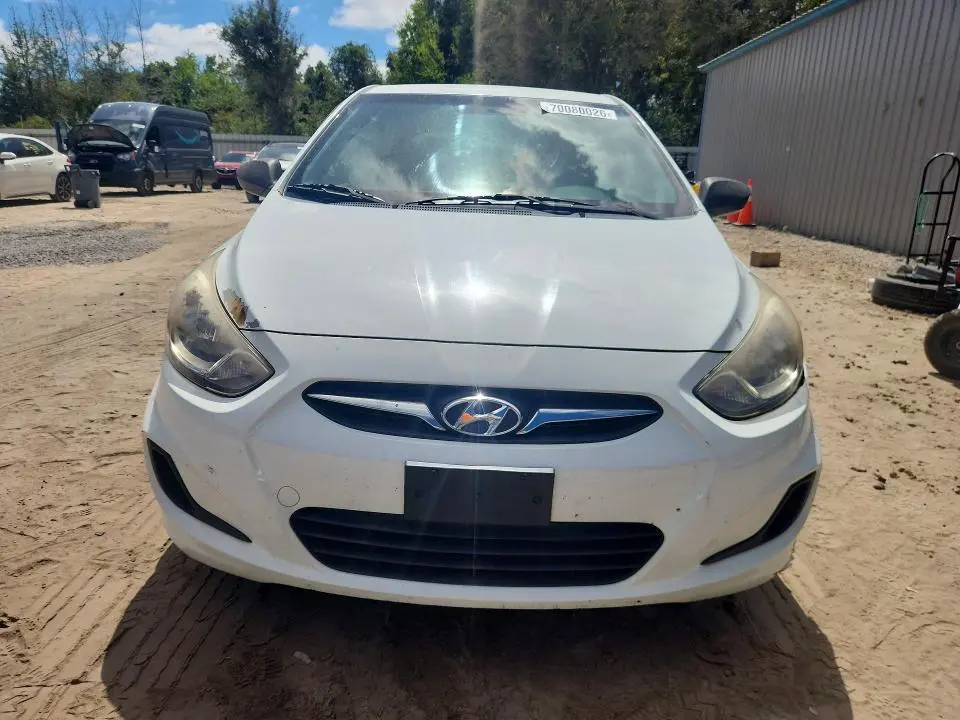 2012 HYUNDAI ACCENT GS  