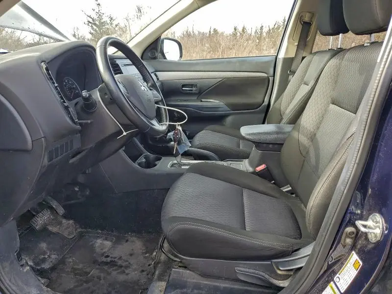 2015 MITSUBISHI OUTLANDER ES  