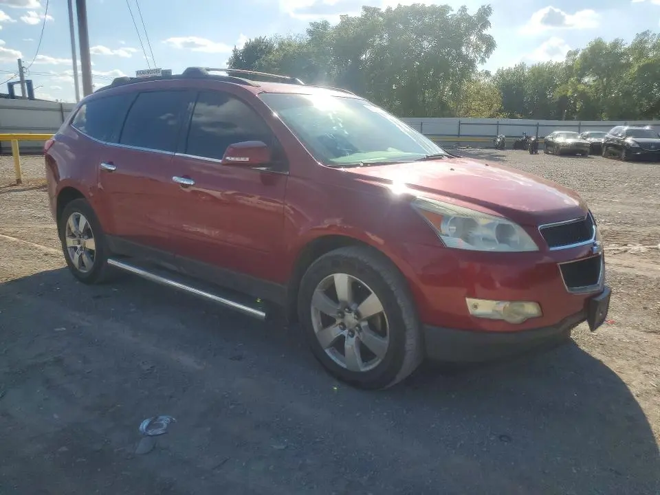 2012 CHEVROLET TRAVERSE LT  