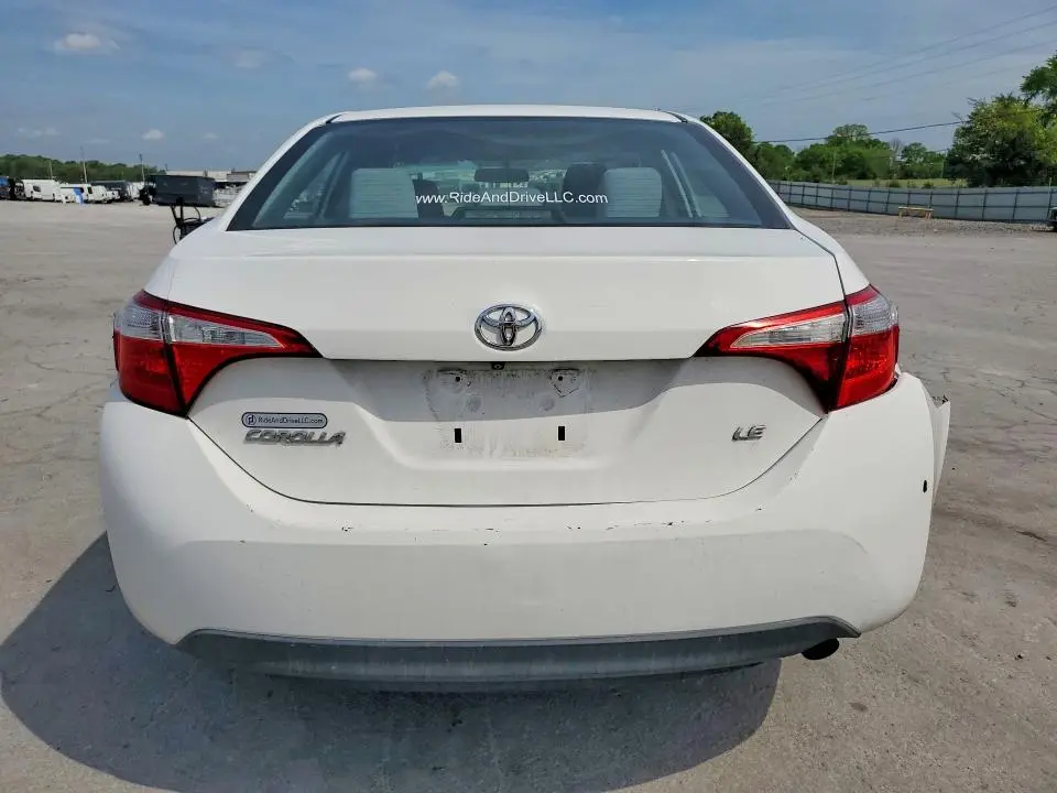 2016 TOYOTA COROLLA LE  