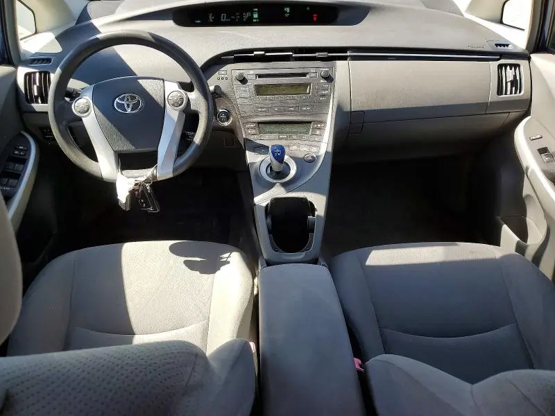 2010 TOYOTA PRIUS II  