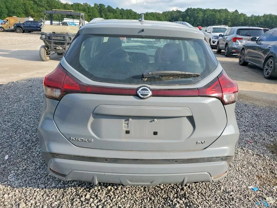 2021 NISSAN KICKS SV  