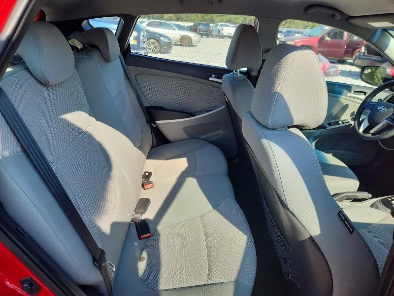 2014 HYUNDAI ACCENT GS  