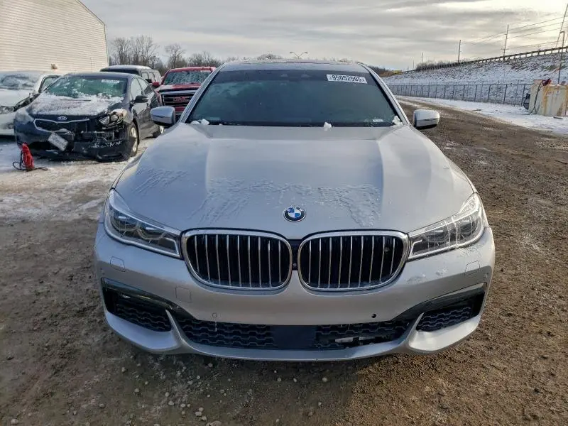 2017 BMW 750 XI  