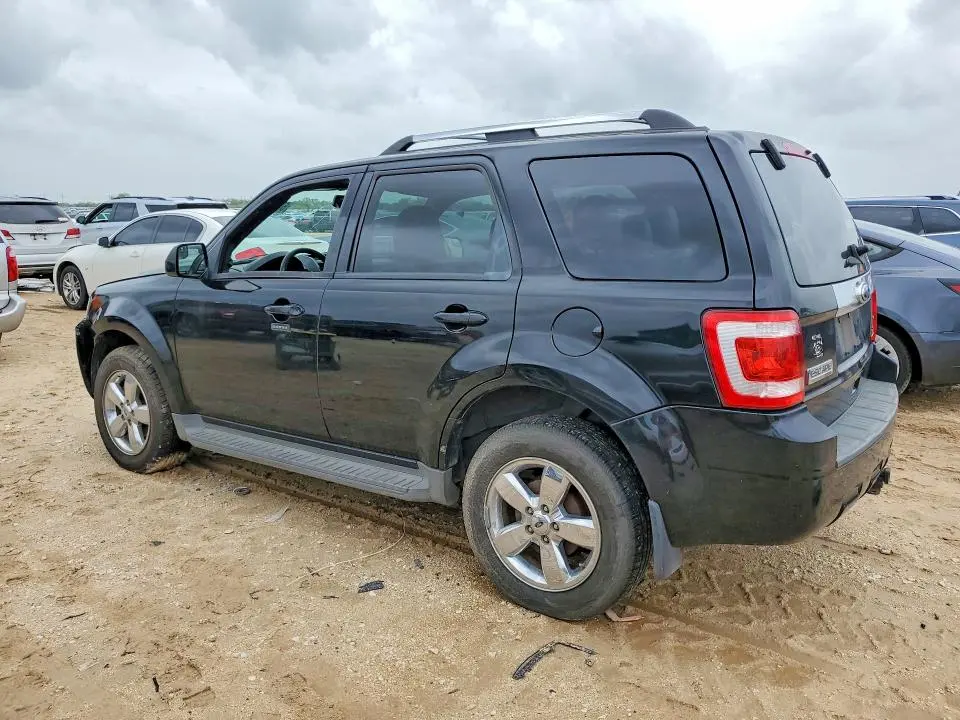 2010 FORD ESCAPE LIMITED  